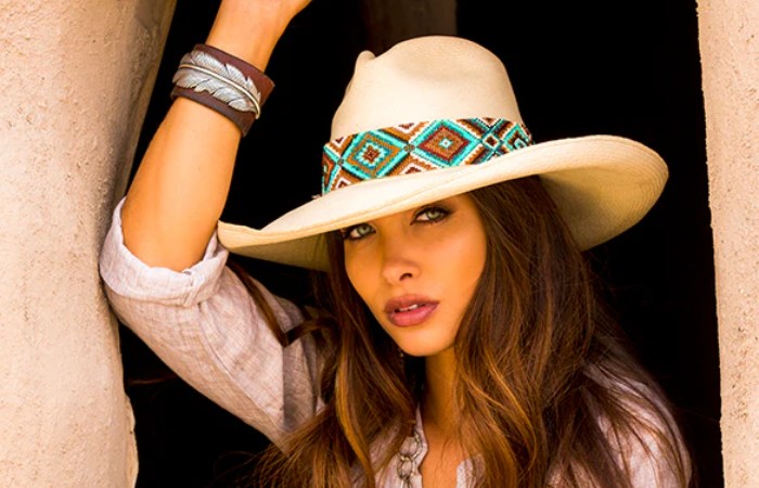 Accessorizing with Authenticity_ Hats, Jewelry, and More Oktoberfest Outfit