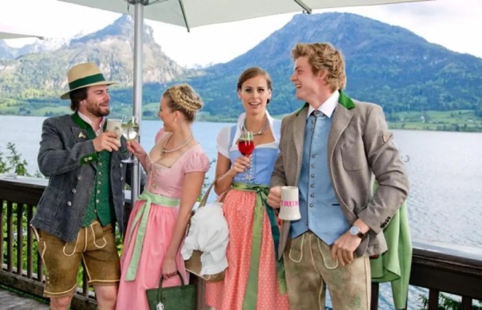 Modern Lederhosen Ensembles_ Embracing Comfort and Style Oktoberfest Outfit
