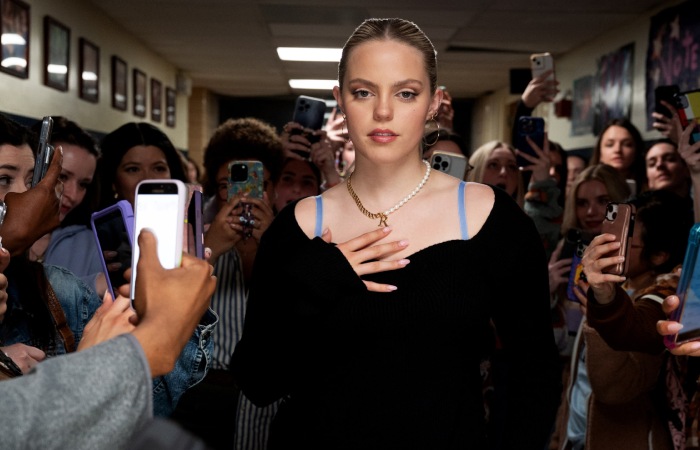 Regina George_ Transforming Reneé Rapp into North Shores Queen Bee Mean Girls
